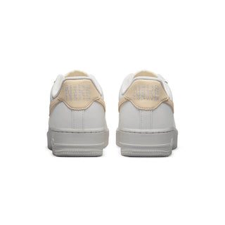 Nike AF1 ESS Fossil White